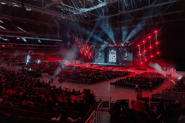 2026 VEX 世锦赛 The Dome 中央决赛场多角度切换